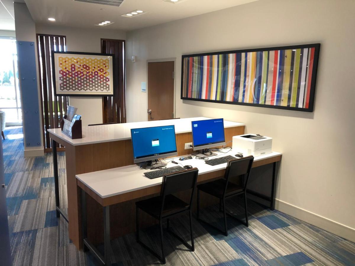 Holiday Inn Express & Suites - Madison West - Middleton By Ihg Exteriör bild