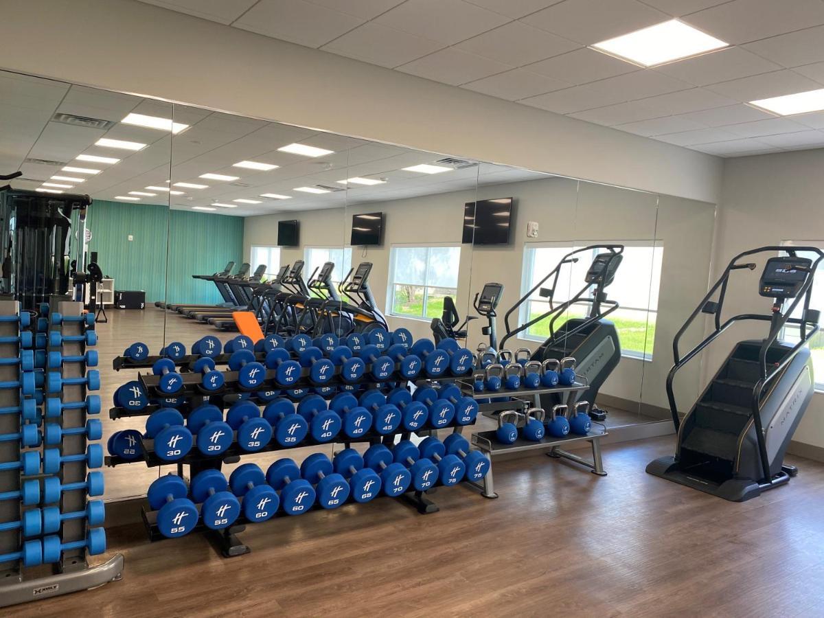Holiday Inn Express & Suites - Madison West - Middleton By Ihg Exteriör bild