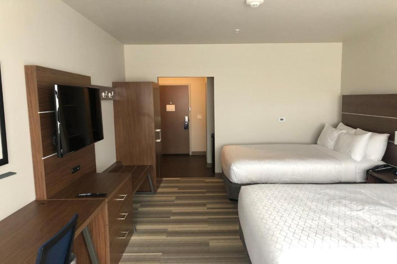 Holiday Inn Express & Suites - Madison West - Middleton By Ihg Exteriör bild