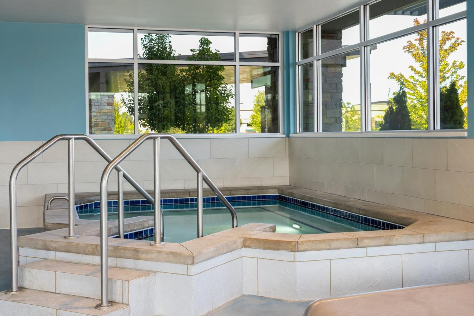 Holiday Inn Express & Suites - Madison West - Middleton By Ihg Exteriör bild